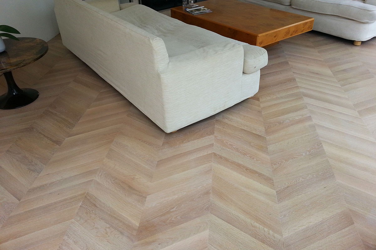 chevron laminate flooring Best laminate flooring for kitchen: 16 stylish ideas